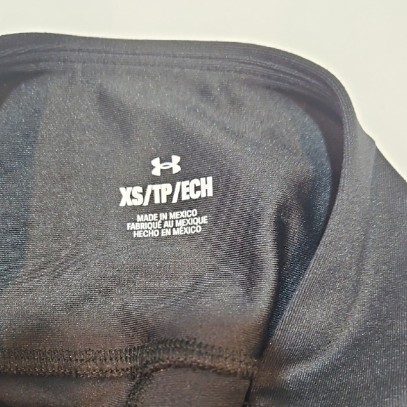 Under Armour UA Black and White Leggings Stretch Comfy - Picture 5 of 6